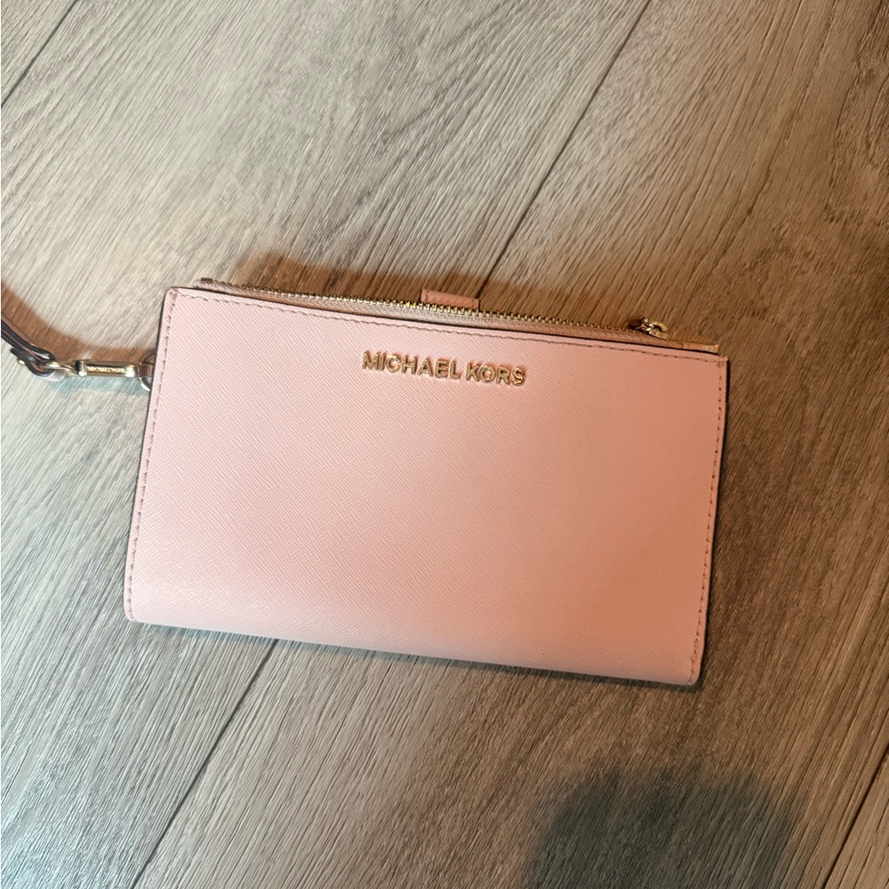 Michael Kors Blush Pink Wristlet